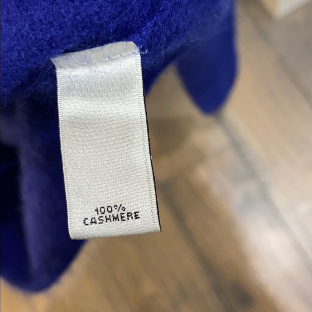 Cashmere sweater - Picture 3 of 3